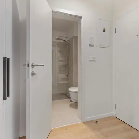 Lam - Ac -balcony Apartamento Bratislava